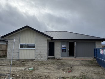 Image 1 of 4