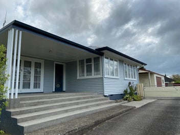 Image 1 of 10