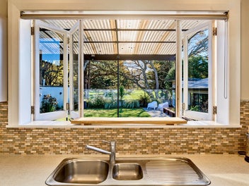 Backyard to the Golf Course – motivation high!