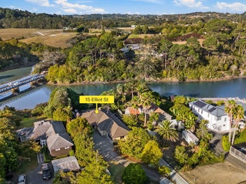 Riverfront Home! Vendor says Sell!! Act Now!!!