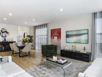 Modern Elegance Meets Family Comfort in Glendowie