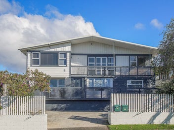 Image 1 of 21