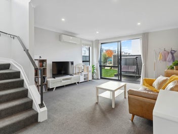 Sun-Filled Corner Home | Freehold | Fletcher Built