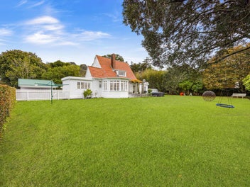 Half-Acre Dream in Epsom