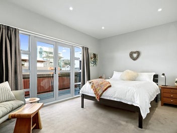Inner-City Living - Super-Sized!
