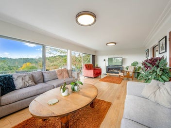 Upstairs - Downstairs - Double Home Layout