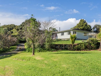 VERSATILE LIFESTYLE PROPERTY - PRIME LOCATION