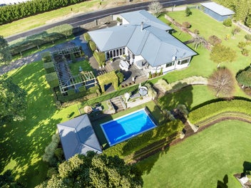 BUYERS PRICE GUIDE - mid $2m range