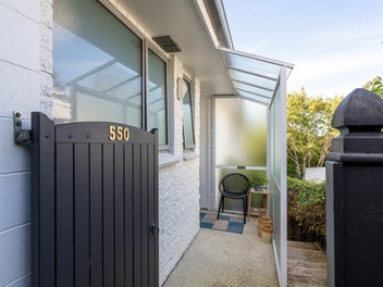 Grendon Street Gem - Renovated with Style & Ease