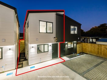 Act Fast – Only 2 Left! Prime Location in Coni...