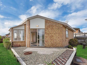 Downsize in Style at Castle Heights