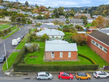 Character Home in Prime Valley Spot