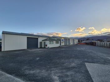 Image 1 of 30