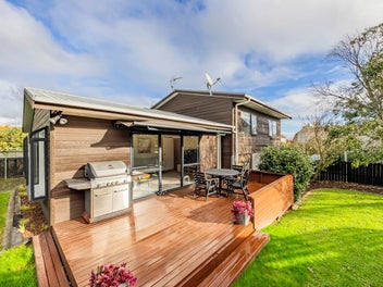 THE BUZZ Of MEADOWLANDS AT YOUR DOORSTEP!