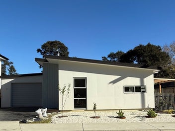 Image 1 of 8