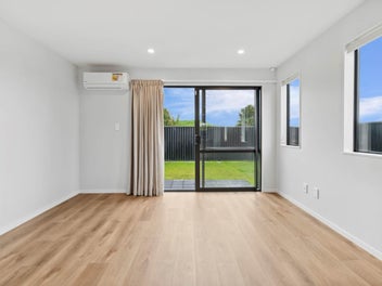 Sunny Gem with Sea Views