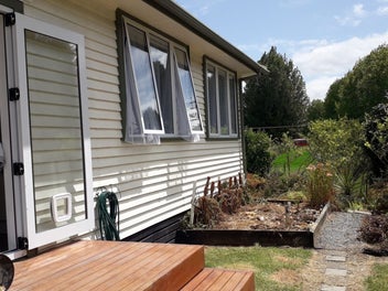 Image 1 of 10
