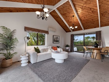 Sunny Cottage Charm