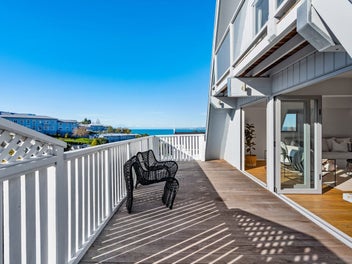 Sea Views - Private Hill Haven