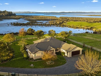 Inspired Wildlife - Coastal Rural Paradise