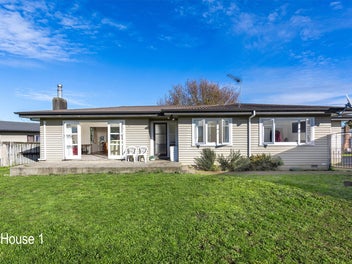 Home & Income / Investor Alert - Big Land 1196m2!