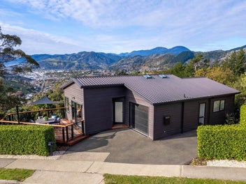 Vendor Says Sell – This Home Must Go!