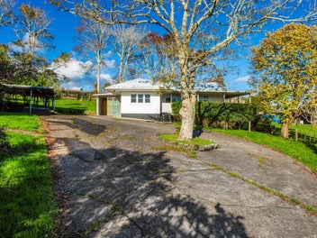 Rural Lifestyle– Minutes from Westgate