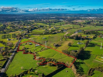 Rural Lifestyle– Minutes from Westgate