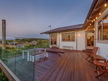 Fantastic buying - outstanding views