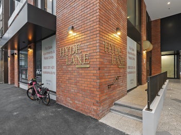 B R A N D N E W | 2 BED - 2 BATH