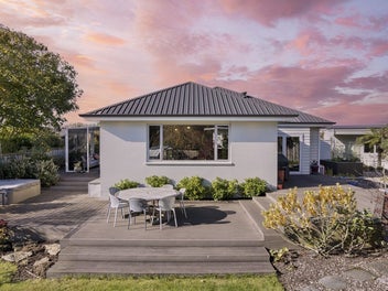 Contemporary Elegance, Effortless Luxury