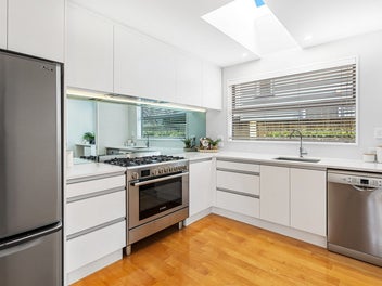 Easy Living, Top Location – Merivale/St Albans