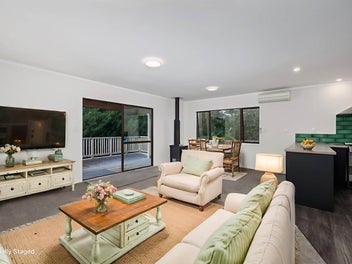 Freshly Renovated With Room To Roam