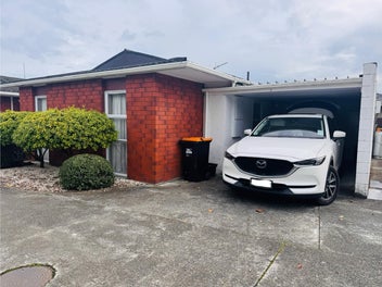 Image 1 of 20
