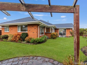 A Front Runner in Location and Lifestyle