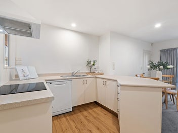 Timeless and Easy-Care in the Heart of Riccarton