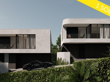 Stand-alone Freehold Luxury in Heart of Remuera