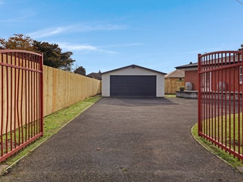 Image 1 of 21