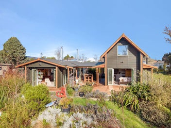 Architectural Retreat in the Central Plateau
