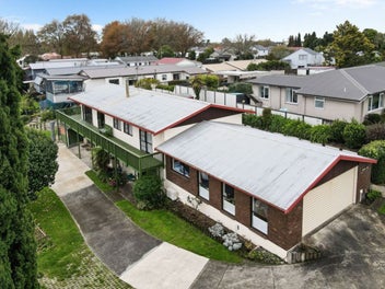 320m² of Family Living