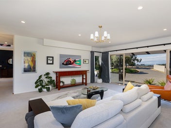 HIGHLY MOTIVATED VENDORS ON THE MOVE