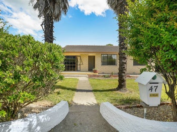 Great Leasehold Home for Families or Investors