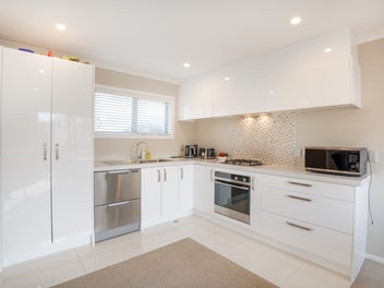 Modern Three Bedroom Townhouse