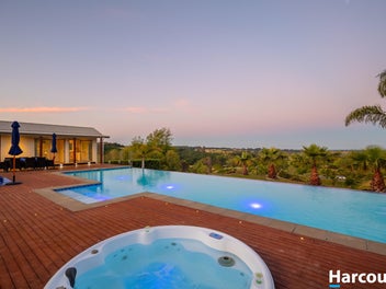 Luxury Lifestyle Estate - Sea Views