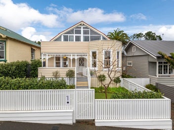 Grey Lynn opportunity-Villa with income potential