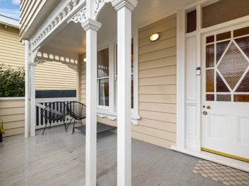 Astute buying in central Grey Lynn