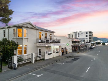 Stunning Picton Iconic Landmark