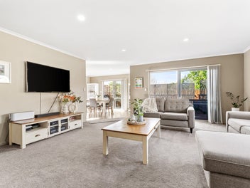 Freehold, Super Cool & A Walk to School