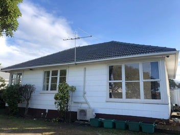 Image 1 of 18