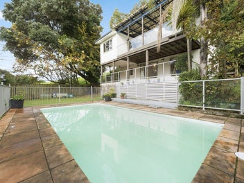 Freehold, Private & Perfectly Positioned